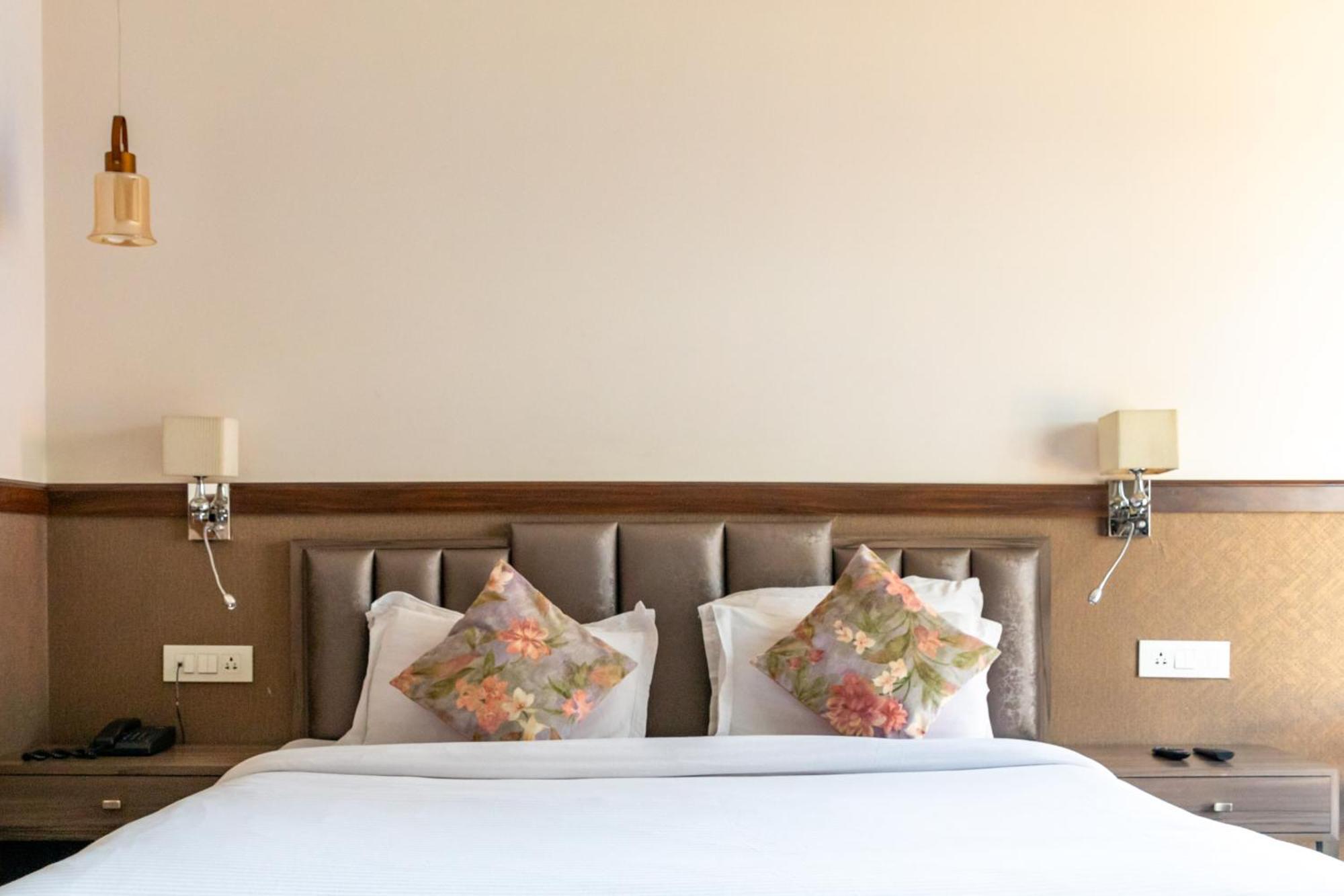 Hotel Alaya Ντεχραντούν Εξωτερικό φωτογραφία